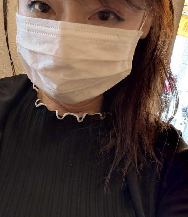 ガン見、、しちゃいますよー😍｜写メ日記｜早見｜鶯谷 人妻デリヘル おふくろ