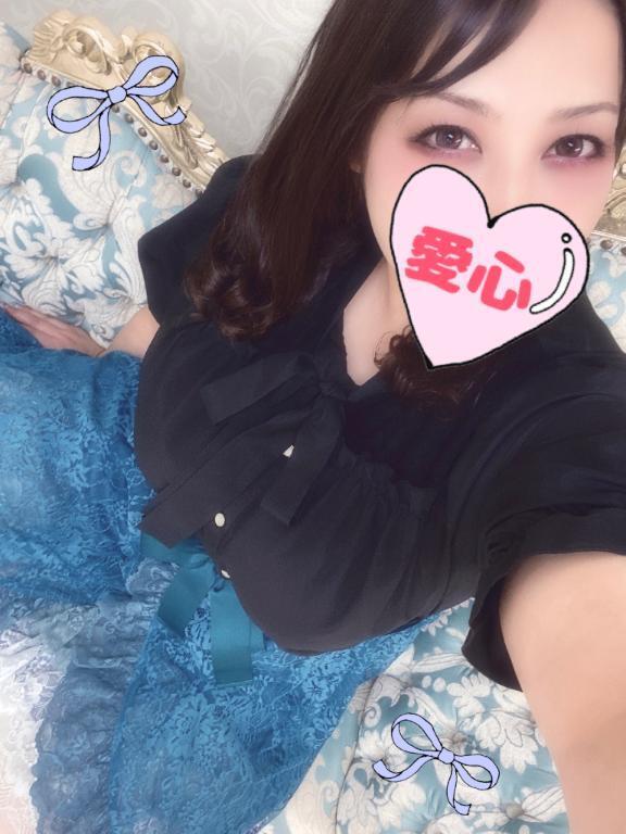 本日 16時～出勤🎀｜写メ日記｜愛心（あいす）｜錦糸町・小岩・葛西 人妻デリヘル 丸妻　錦糸町店